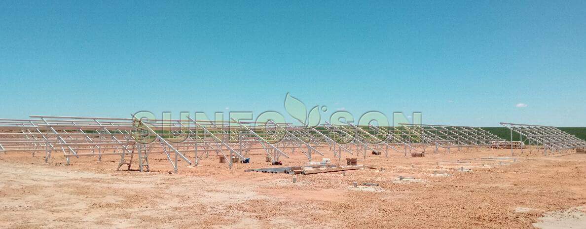 Sunrack Solar Ground Screw Mounting System for Solar Plant