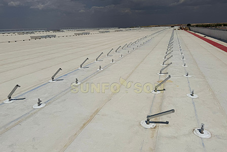 Sunforson专注光伏支架生产，TPO 腿组支架成功应用于西班牙 TPO 膜屋面