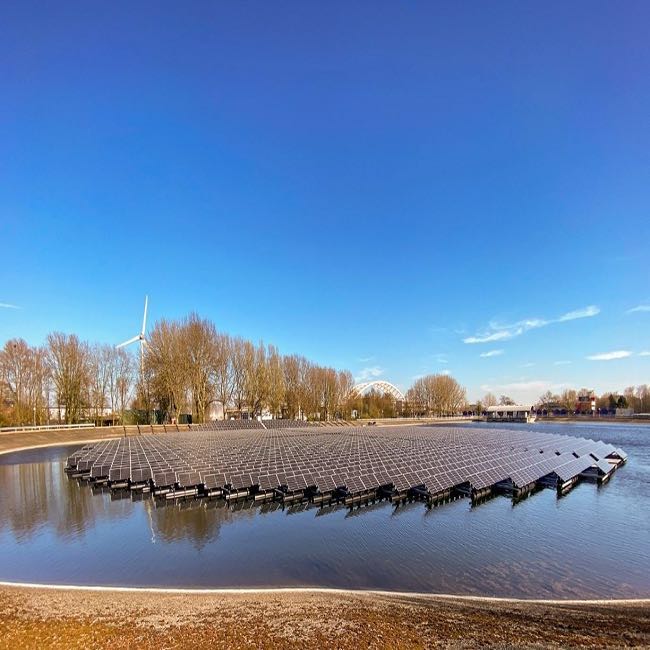荷兰又一个浮动太阳能公园上线